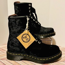 Dr Martens Vegan 1460 stivali