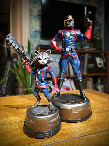 Statue personalizzate - 🚀,