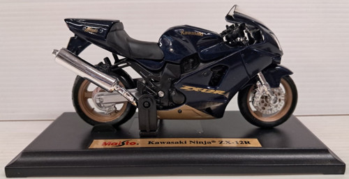 Maisto moto kawasaki - 1/18,