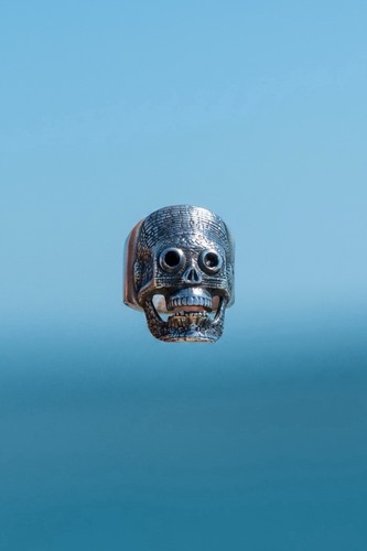 Anello fascia teschio metallo