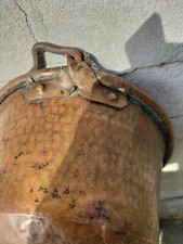 Antico secchio in rame