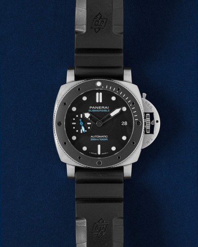 Panerai submersible pam 00683 - submersible,
