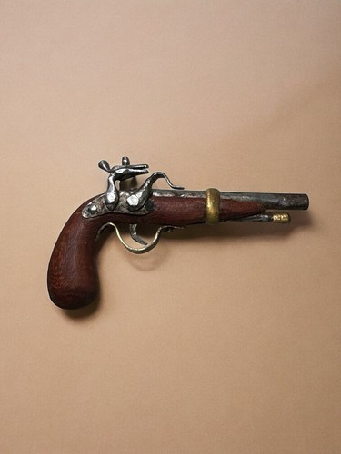 Miniature weapon noble wood