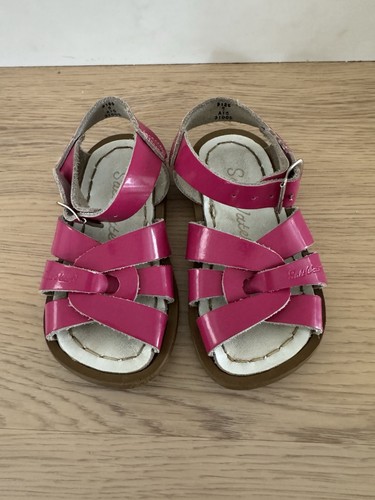 Sandali acqua salata rosa