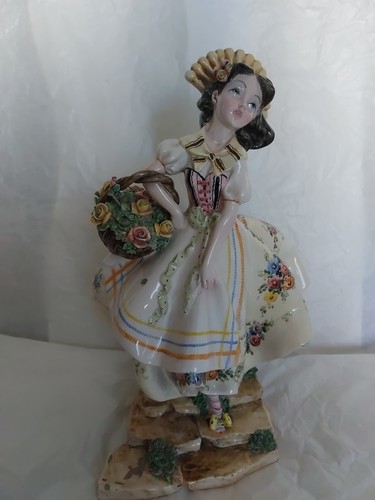 Grande statuina dama - , in