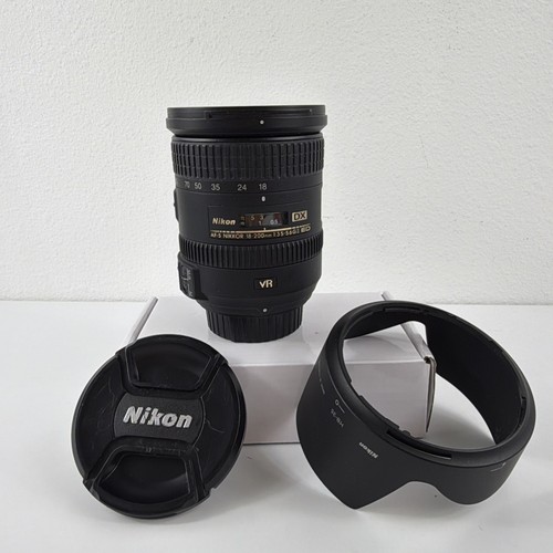 Nikon nikkor 18 200 mm - dx,