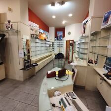 Arredamento negozio ex