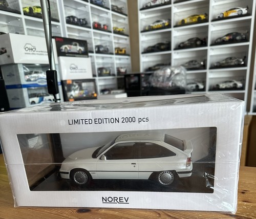 Norev opel kadett gsi - 1:18,