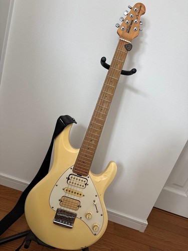 Music man silhouette chitarra - man,