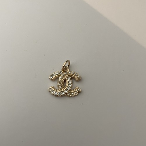 Charm chanel vintage zip - chanel,