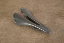 Sella da strada in carbonio