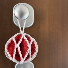 Pallina rossa di Natale fatta