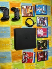 console ps4 slim usata, in ottime condizioni con vari giochi due joistick