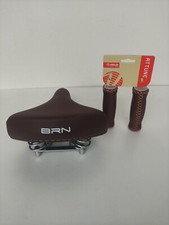 Sella marrone con - sella, e