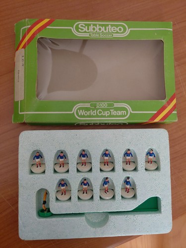 Subbuteo ref 164 - subbuteo, in