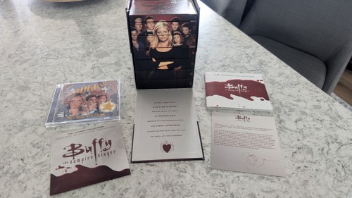 Buffy the vampire - vampire, slayer