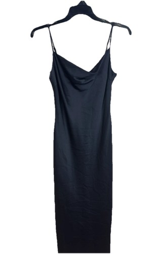 Abito nero slip scollo