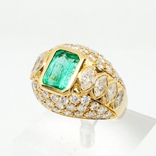 Anello oro giallo 18 kt 750 fascione smeraldo e diamanti 2,76 ct - 46/VV-