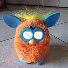 Furby Boom Arancione,  orecchie azzurre ciuffo giallo - funzionante e che parla.
