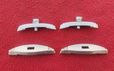 Set di 2 pomoli e dado