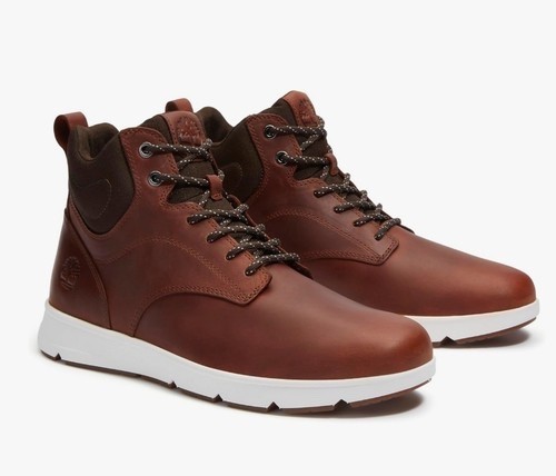 Stivali sneaker stringati