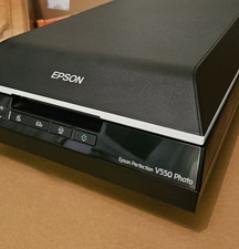 Epson Perfection V550 scanner
