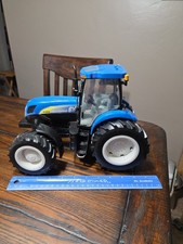 Britain's New Holland T7050
