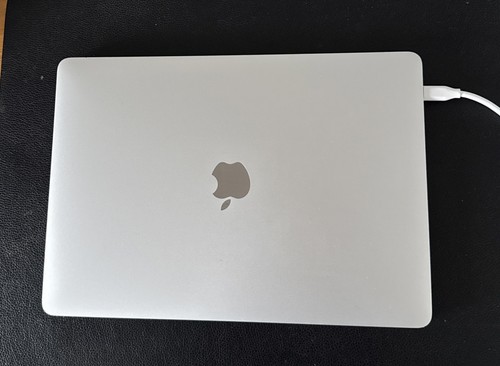Macbook pro 2017 pollici - macbook,
