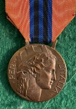 Medaglia volontari guerra - medaglia,