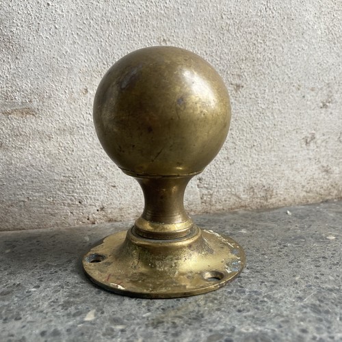 Pomello porta antico ottone