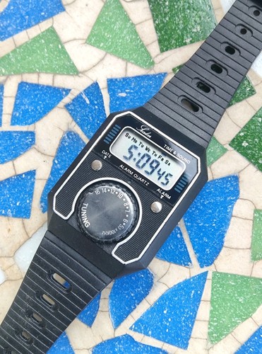 Vintage lcd digital radio - lcd,