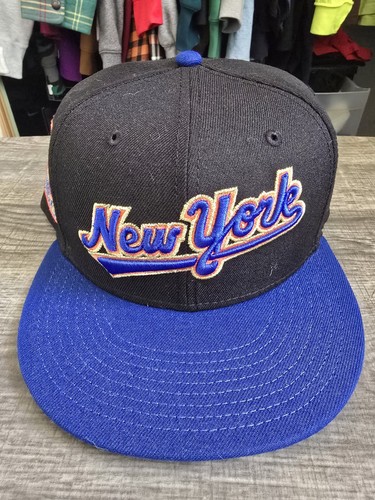 Cappello aderente esclusivo
