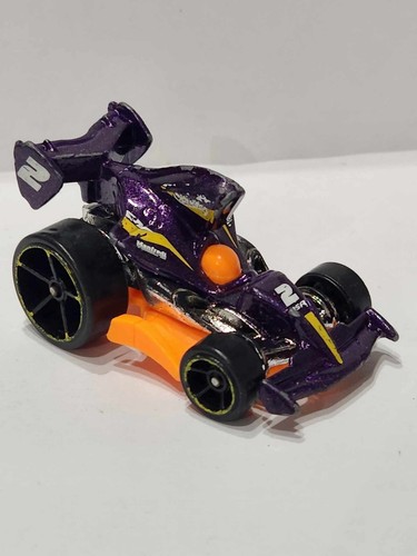 Hot wheels tarmac attack - wheels, viola