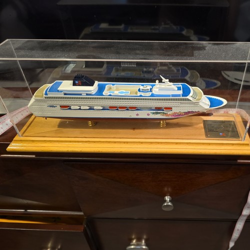 Norwegian cruise line pride - norwegian,
