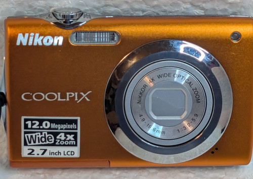 Nikon coolpix s3000 - nikon,