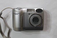 Macchina Fotografica Digitale Nikon 5600 Coolpix usata compresa di custodia