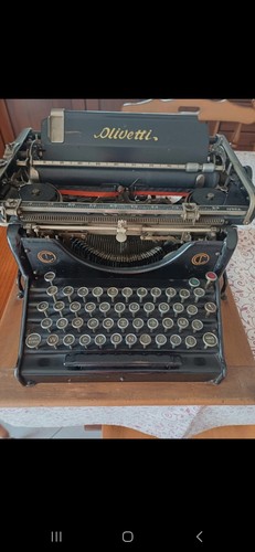 Maccina scrivere olivetti - da,