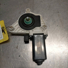 8W0959801 Motorino alzacristallo porta ant. DX AUDI A4 (8W) 1.4 TFSI (110Kw) Sw