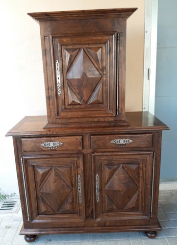 Straordinaria credenza stile