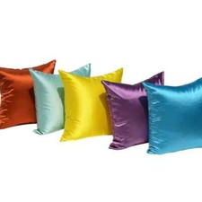 Set cuscini di raso colorati