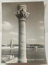 CARTOLINA B/N-COLONNA ROMANA E MONUMENTO AL MARINAIO-BRINDISI 1951