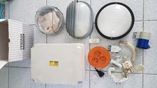 3 Lampade da esterno/interno + scatola per impianti elettrici + materiale vario
