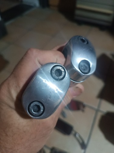 Coppia attacchi manubrio moto - attacchi,