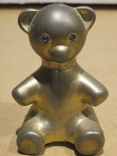 vecchio soprammobile in