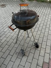 Barbecue a carbonella completo con segni d’uso – Funzionante e pronto all’uso