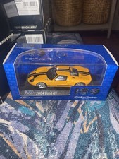 MINICHAMPS - FORD GT 2004 -