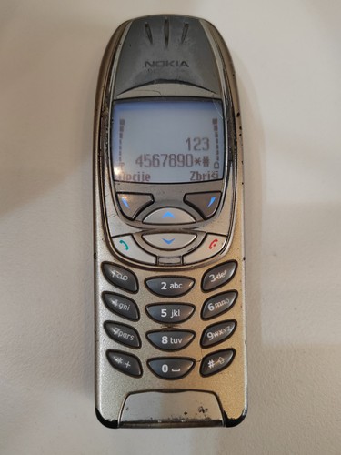 Nokia 6310i telefono vintage
