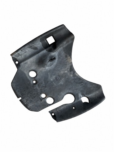 Plastica sotto serbatoio