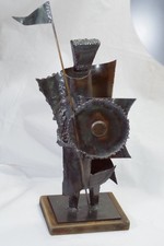 Scultura cavaliere brutalista modernista acciaio saldato forte unica unica 43 cm