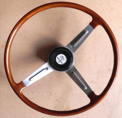 Volant alfa romeo bertone - volant,